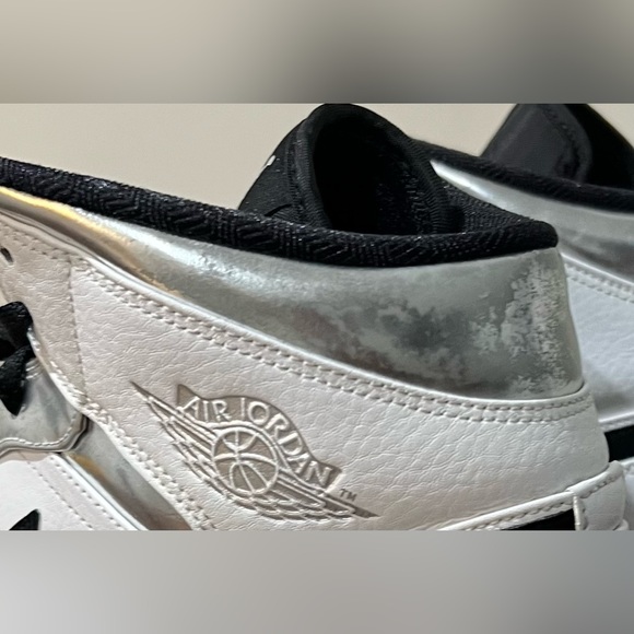 Jordan 1 Mid Alternate Think 16 554724-121 - men’s 12 - Picture 10 of 12